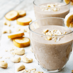 Creamy cashew smoothie 