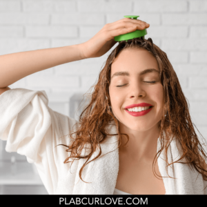 15 Benefits of Scalp Massage for Curls