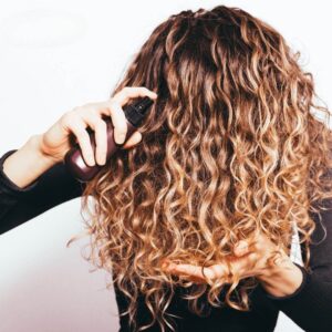 How to Layer Products: Curly Hair. Plabcurlove.com