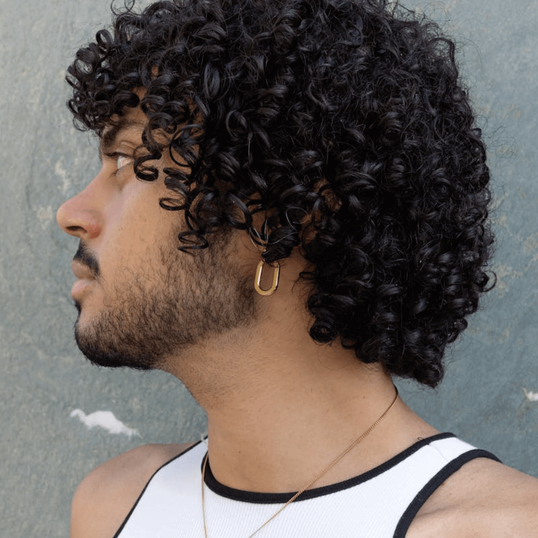 Achieving the Perfect Curl: Techniques & Tools for Defined Curls - plabcurlove.com