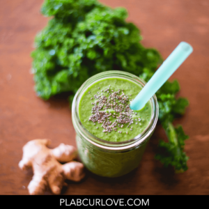 Superfood Detox Smoothie with Kale, Ginger, and Lemon — plabcurlove.com/recipes