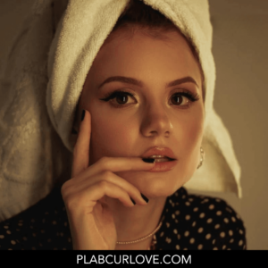 Microfiber towel for curls - Blog- plabcurlove.com